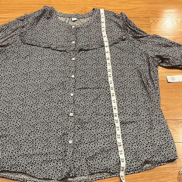 NWT Old Navy ruffle black  floral button down shirt size XXLARGE. - Picture 7 of 9